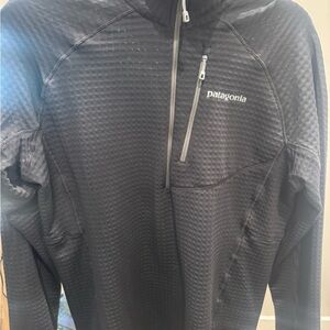Patagonia Black Textured Women's Pullover